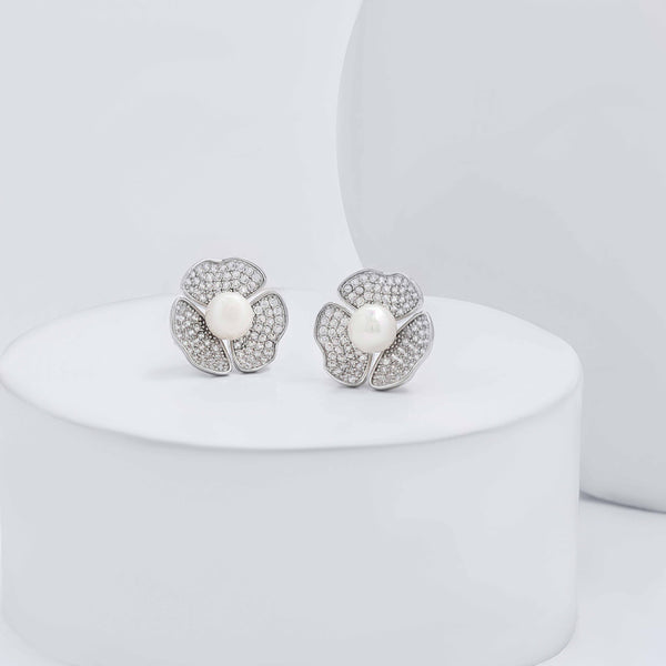 Pearl rose studs